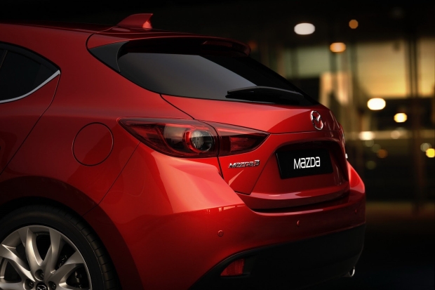 2014 Mazda3 rear hatch 620.jpg