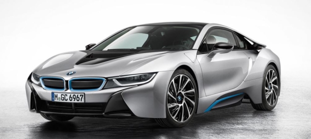 BMW i8 front side view 02 up 620.jpg