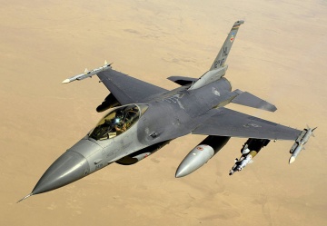 F-16C 01 360.jpg