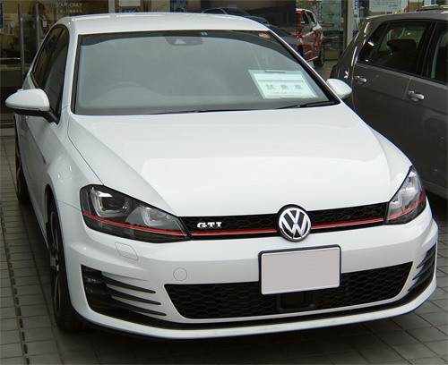 Golf7 GTI front right up 500.jpg
