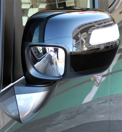 HONDA-N-BOX-SLASH-23-side-mirror-500.jpg