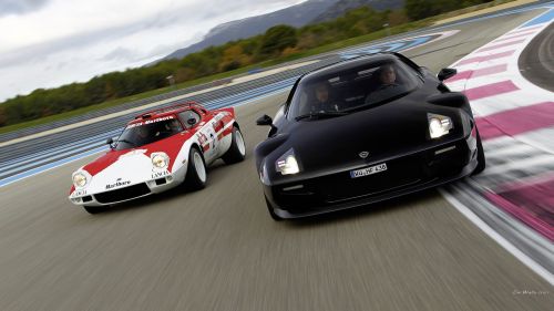 Lancia stratos new and old 500.jpg