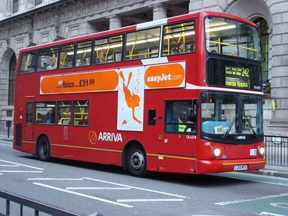 640px-London_Bus_route_242.jpg