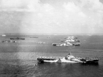 640px-Murderers_row_at_Ulithi_atoll.jpg